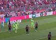 VIDEO: Bayern Mníchov využil hernú prevahu. VAR obral Maného o dva presné zásahy