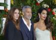 Súboj slávnych dám po Clooneyho boku! Zamilovaná Julia Roberts kontra super štíhla Amal