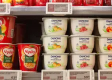 Danone opuszcza Rosję, ale jednak nie do końca