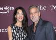 Fíha! Amal Clooney má driek štíhlejší ako vojvodkyňa Kate! Konečne sa ukázala pred objektívmi