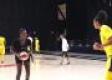 Basketbalistka Candace Parkerová odovzdáva skúsenosti svojej dcére (video: instagram LA Sparks)